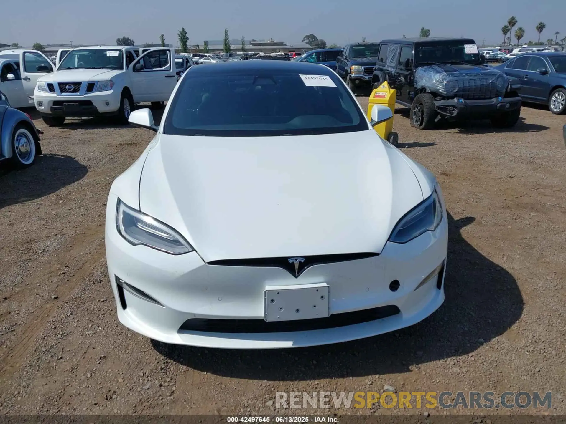 12 Фотография поврежденного автомобиля 5YJSA1E50NF459084 TESLA MODEL S 2022