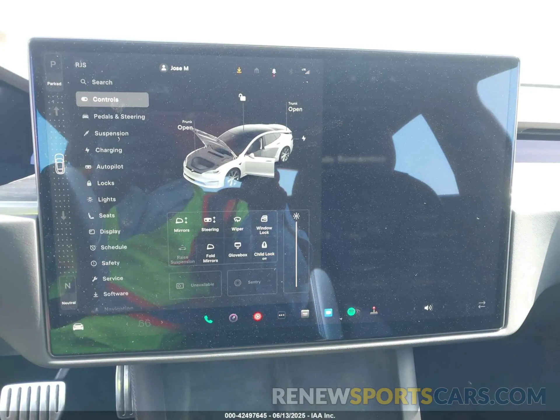 18 Фотография поврежденного автомобиля 5YJSA1E50NF459084 TESLA MODEL S 2022