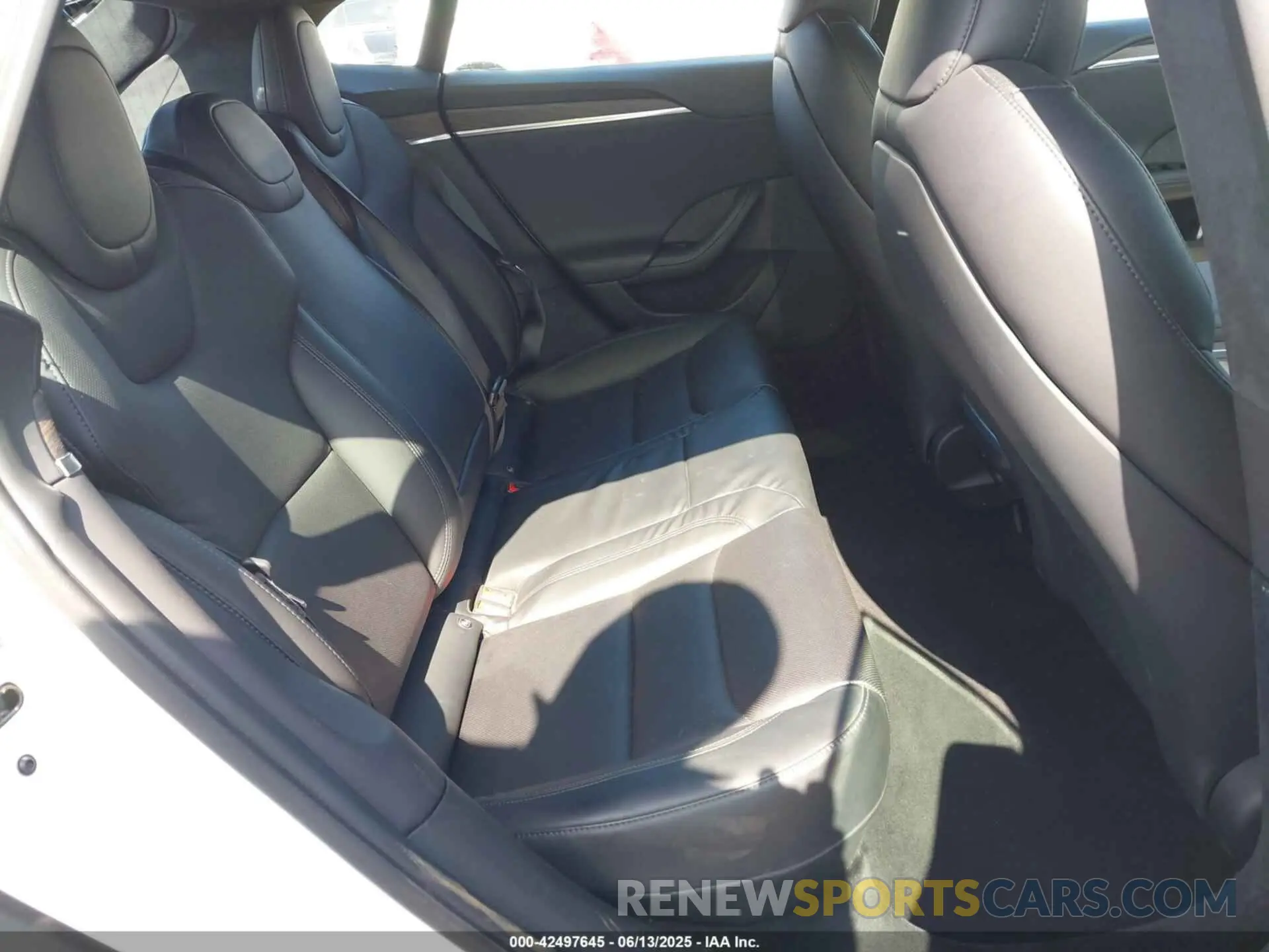 8 Фотография поврежденного автомобиля 5YJSA1E50NF459084 TESLA MODEL S 2022