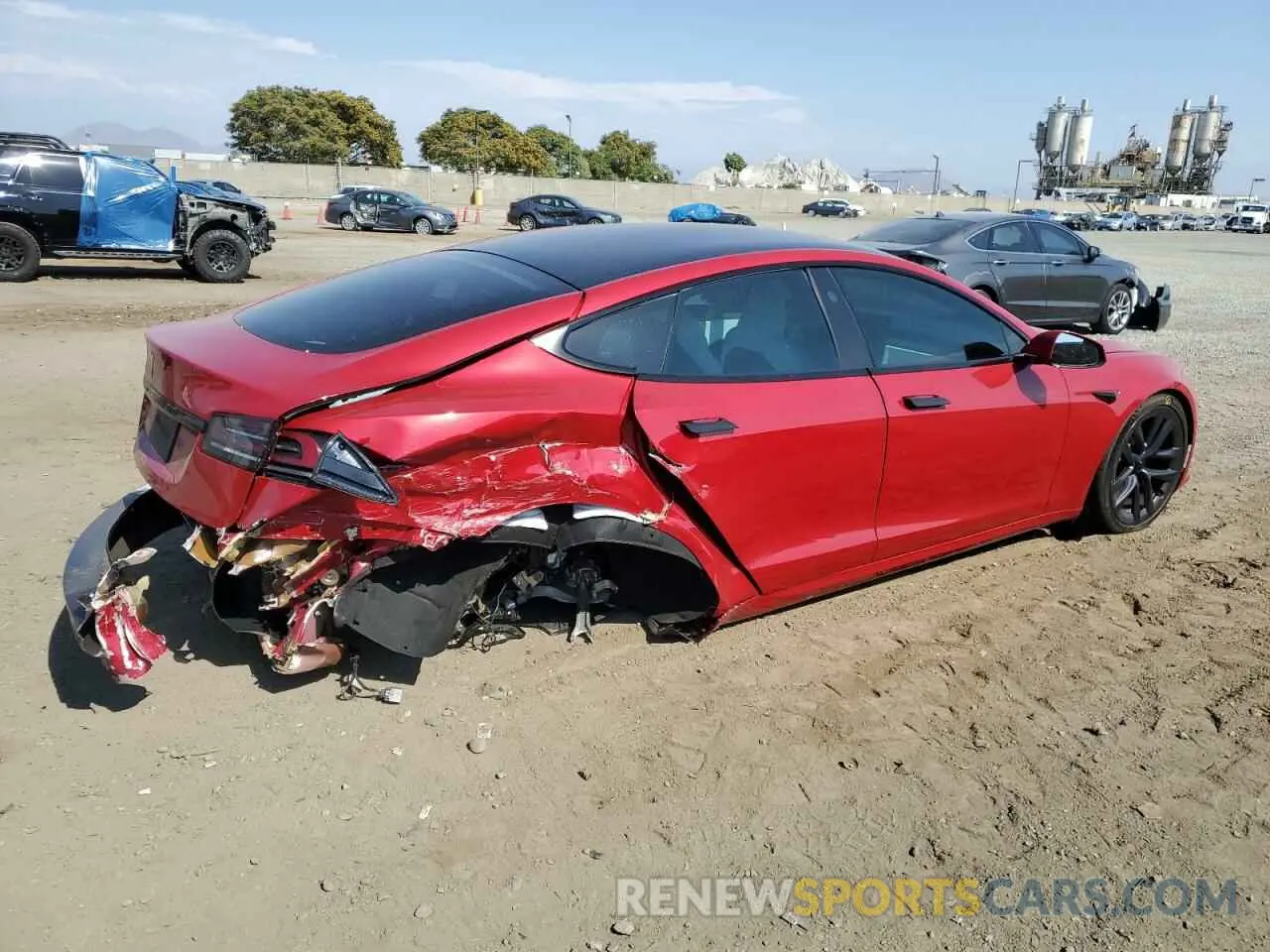 3 Photograph of a damaged car 5YJSA1E50NF475429 TESLA MODEL S 2022