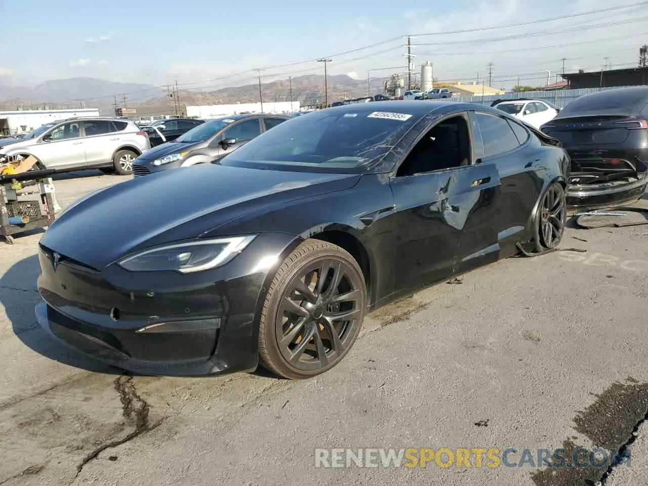 1 Фотография поврежденного автомобиля 5YJSA1E51NF482745 TESLA MODEL S 2022