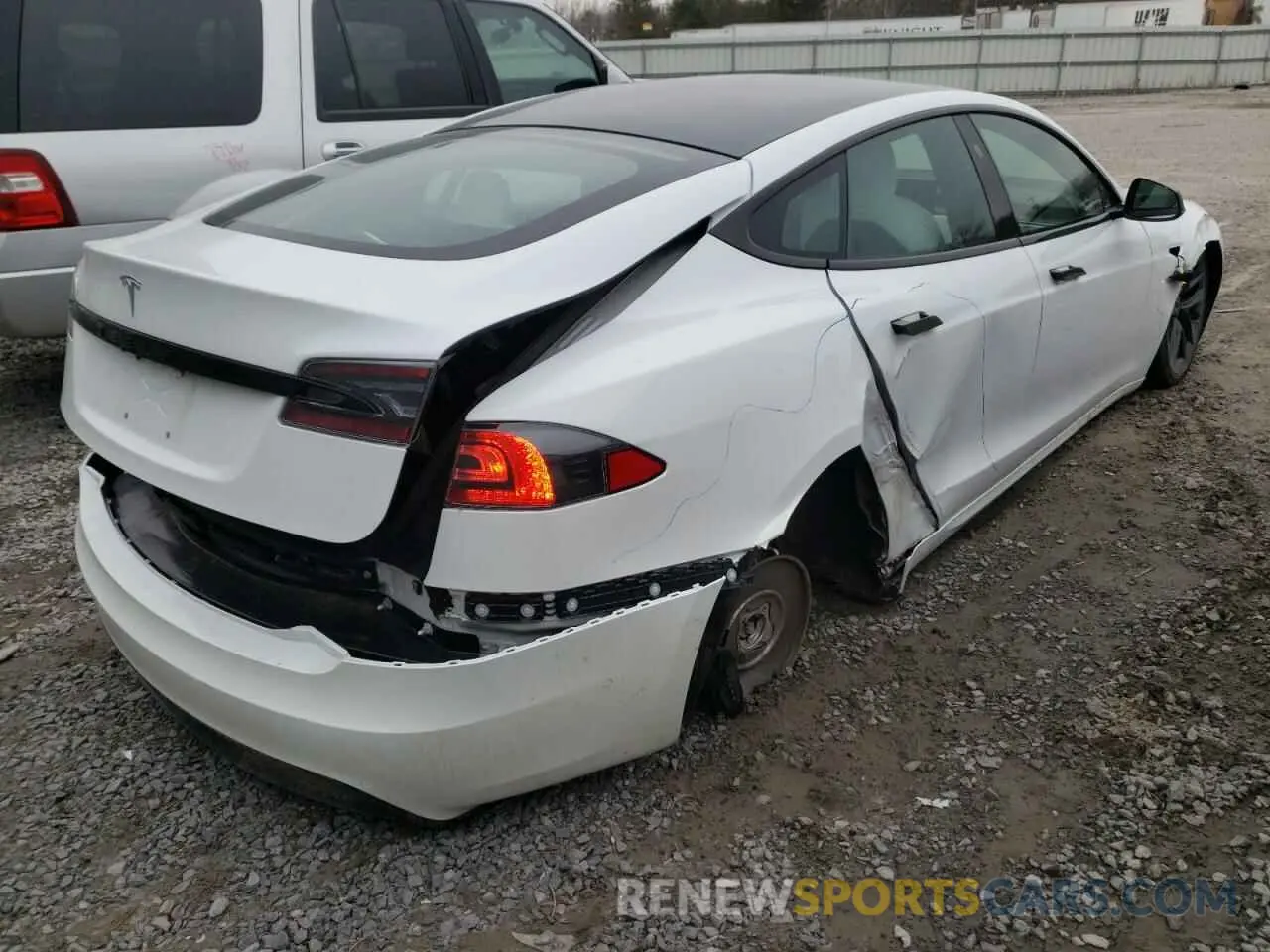 4 Фотография поврежденного автомобиля 5YJSA1E52NF467851 TESLA MODEL S 2022