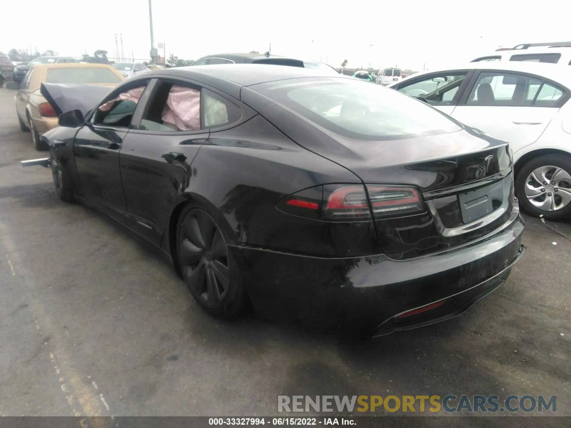 3 Photograph of a damaged car 5YJSA1E52NF473939 TESLA MODEL S 2022