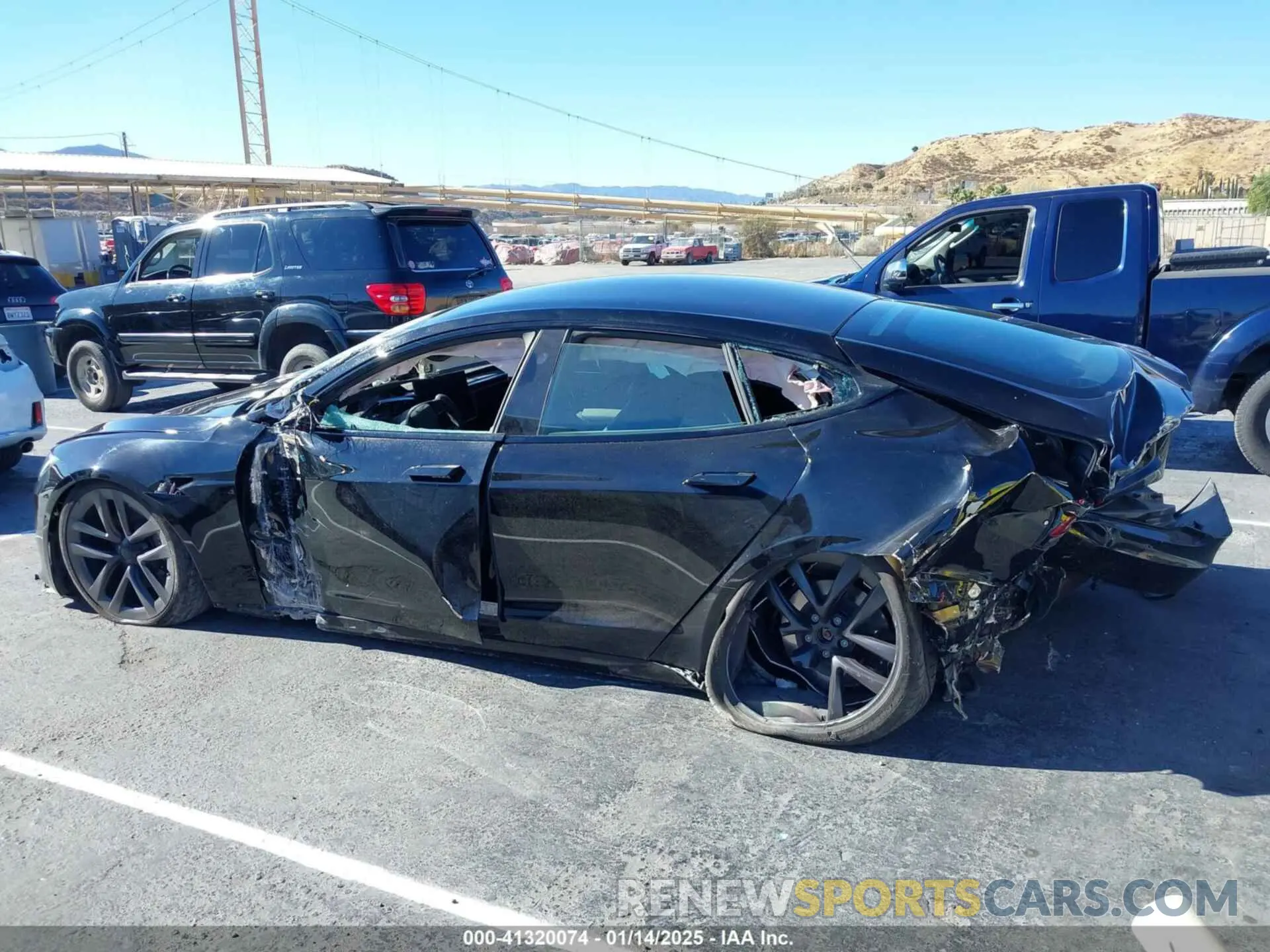 13 Photograph of a damaged car 5YJSA1E52NF476906 TESLA MODEL S 2022