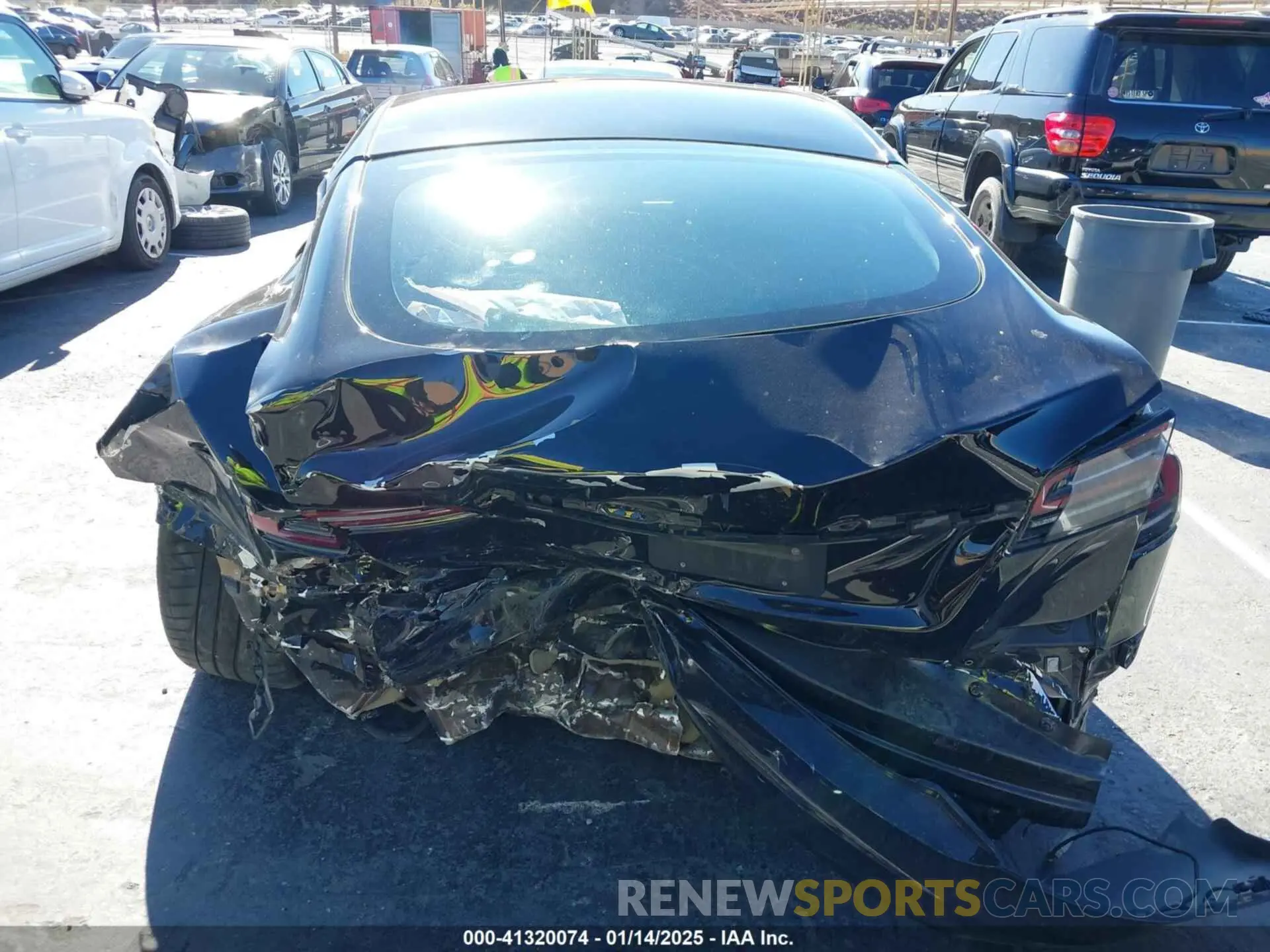 15 Photograph of a damaged car 5YJSA1E52NF476906 TESLA MODEL S 2022
