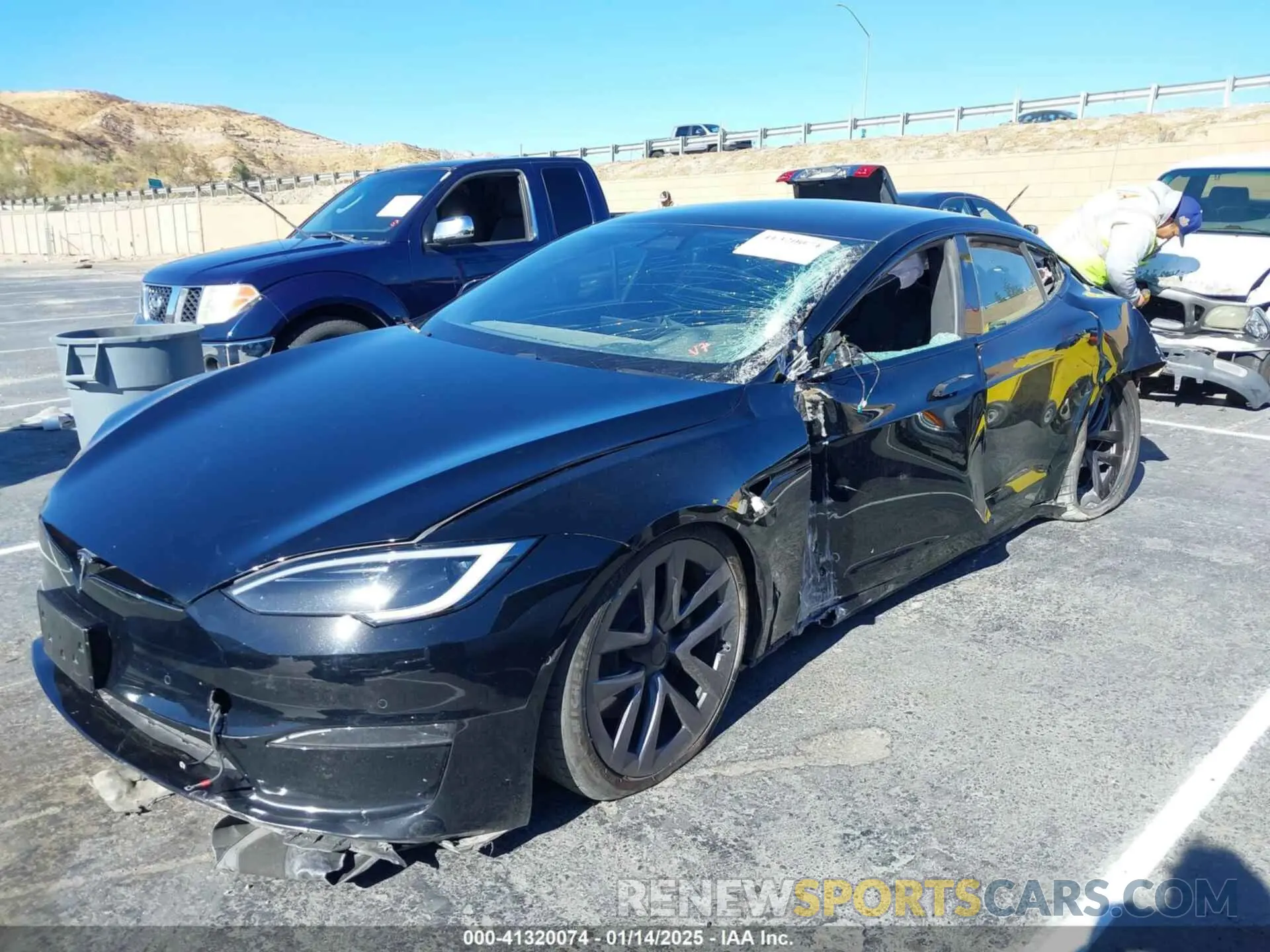 2 Photograph of a damaged car 5YJSA1E52NF476906 TESLA MODEL S 2022