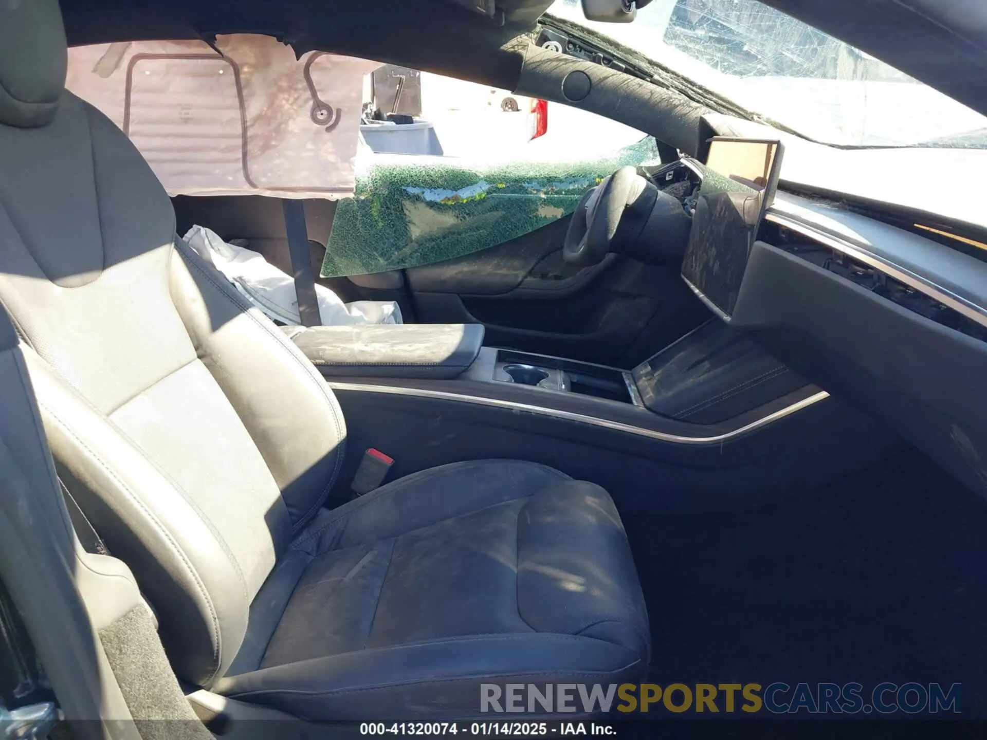 5 Photograph of a damaged car 5YJSA1E52NF476906 TESLA MODEL S 2022