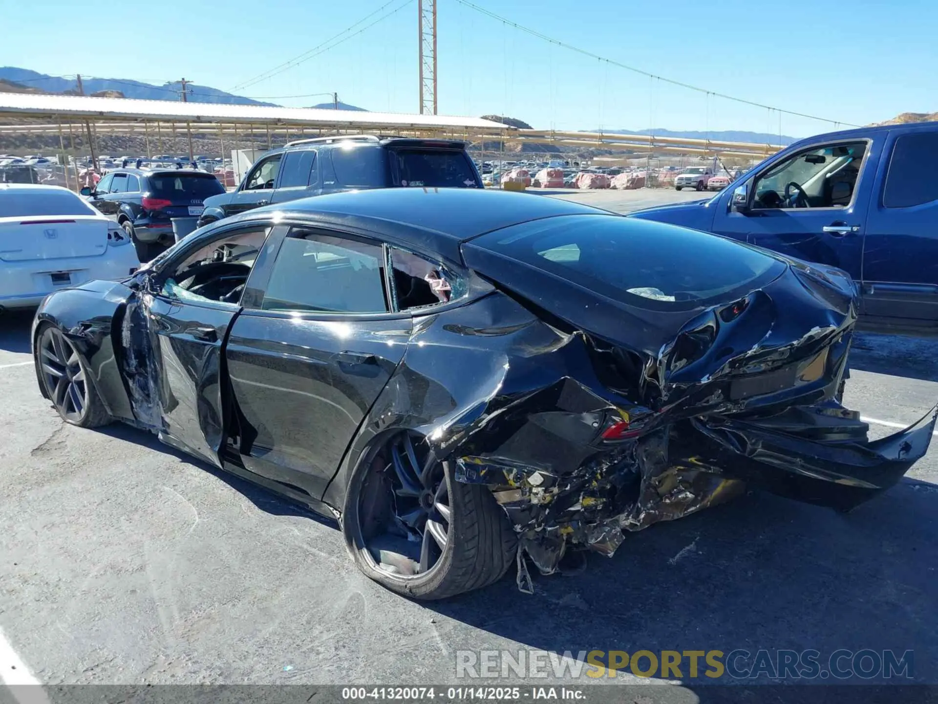 6 Photograph of a damaged car 5YJSA1E52NF476906 TESLA MODEL S 2022