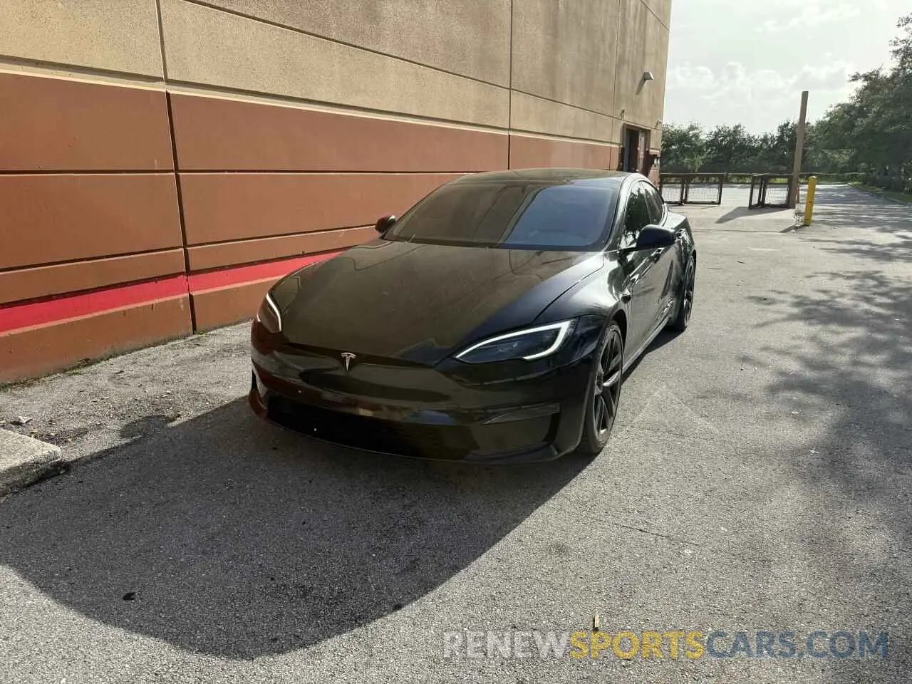 2 Фотография поврежденного автомобиля 5YJSA1E52NF478767 TESLA MODEL S 2022