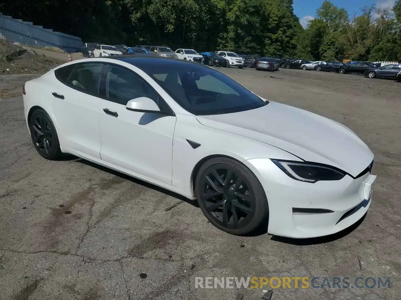 4 Photograph of a damaged car 5YJSA1E53NF489759 TESLA MODEL S 2022