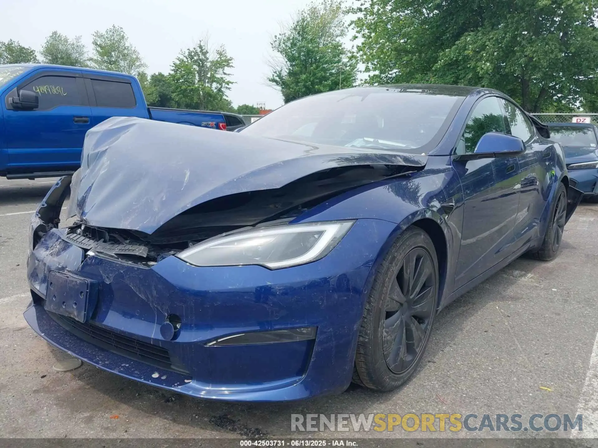 2 Фотография поврежденного автомобиля 5YJSA1E55NF493604 TESLA MODEL S 2022