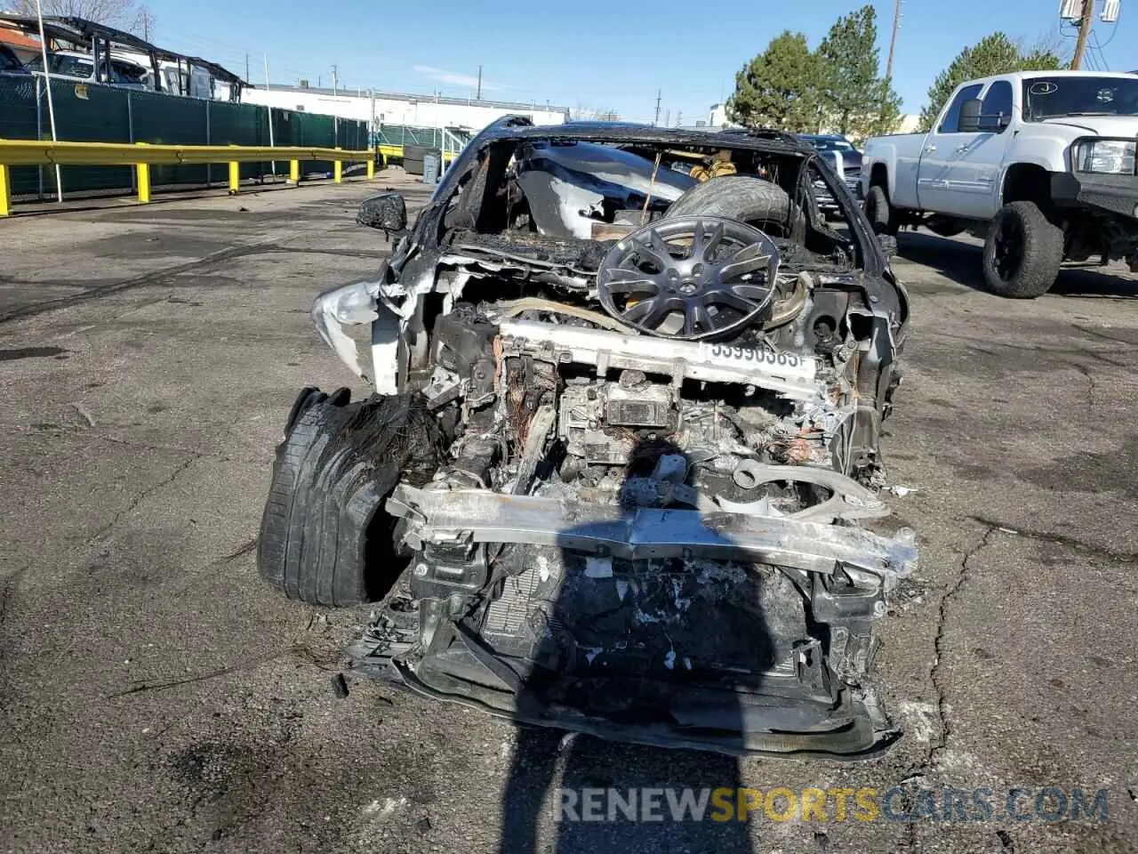 5 Photograph of a damaged car 5YJSA1E56NF464984 TESLA MODEL S 2022