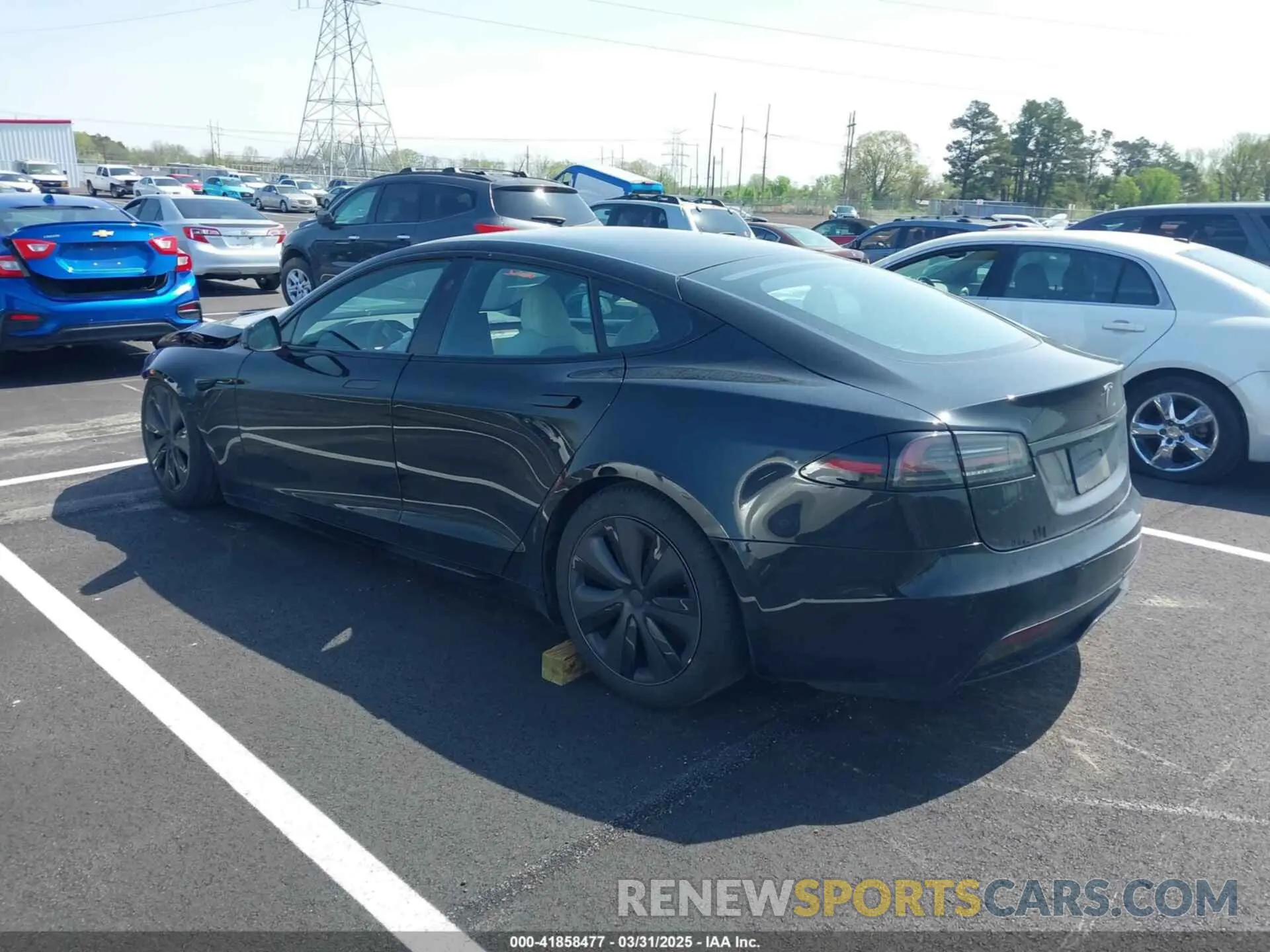 3 Photograph of a damaged car 5YJSA1E56NF490064 TESLA MODEL S 2022