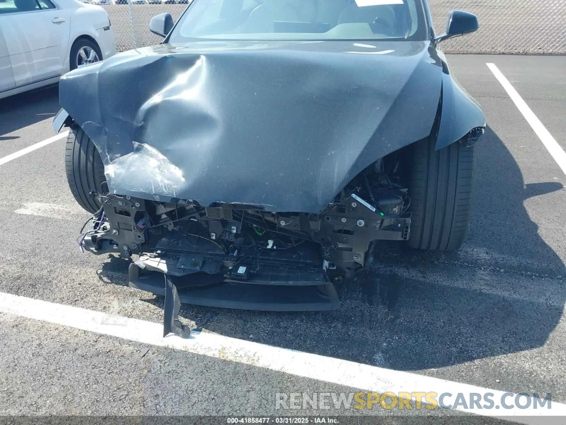 6 Photograph of a damaged car 5YJSA1E56NF490064 TESLA MODEL S 2022