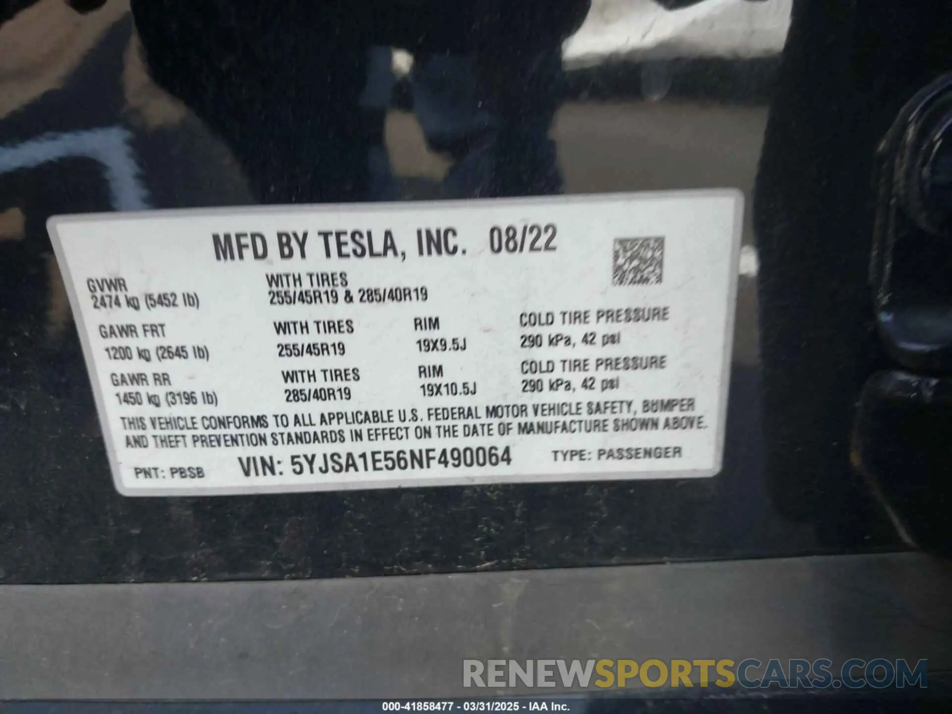 9 Photograph of a damaged car 5YJSA1E56NF490064 TESLA MODEL S 2022