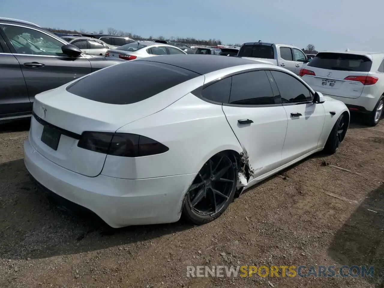 3 Фотография поврежденного автомобиля 5YJSA1E57NF473919 TESLA MODEL S 2022