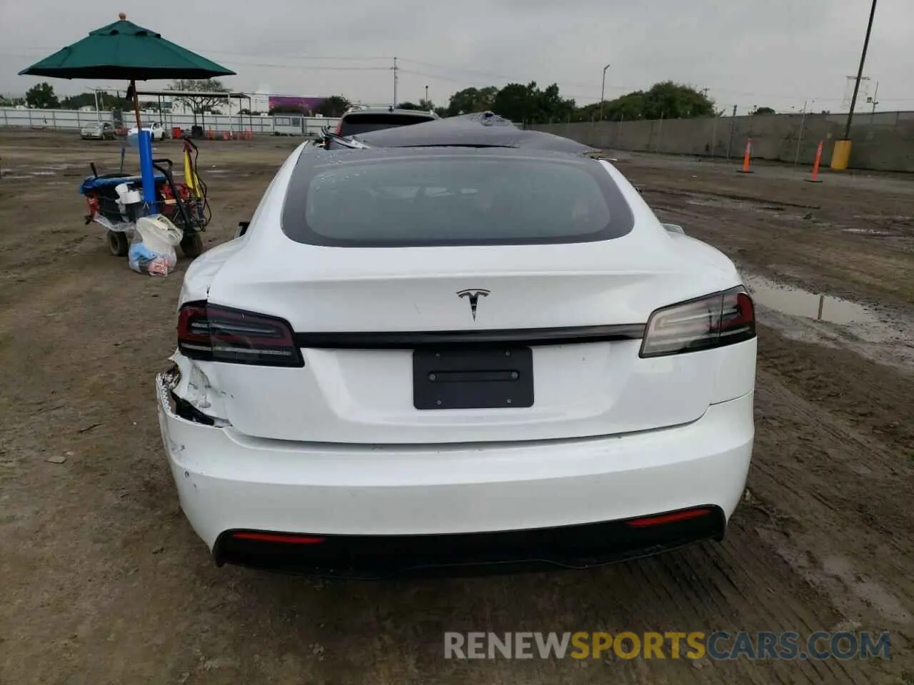 6 Фотография поврежденного автомобиля 5YJSA1E57NF484161 TESLA MODEL S 2022