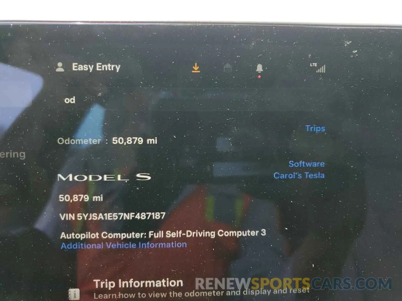 9 Photograph of a damaged car 5YJSA1E57NF487187 TESLA MODEL S 2022