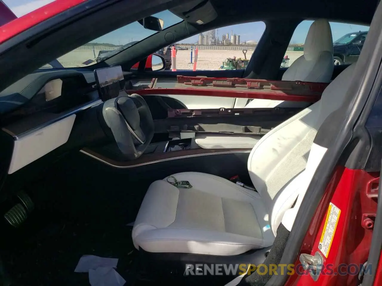 7 Photograph of a damaged car 5YJSA1E57NF488727 TESLA MODEL S 2022