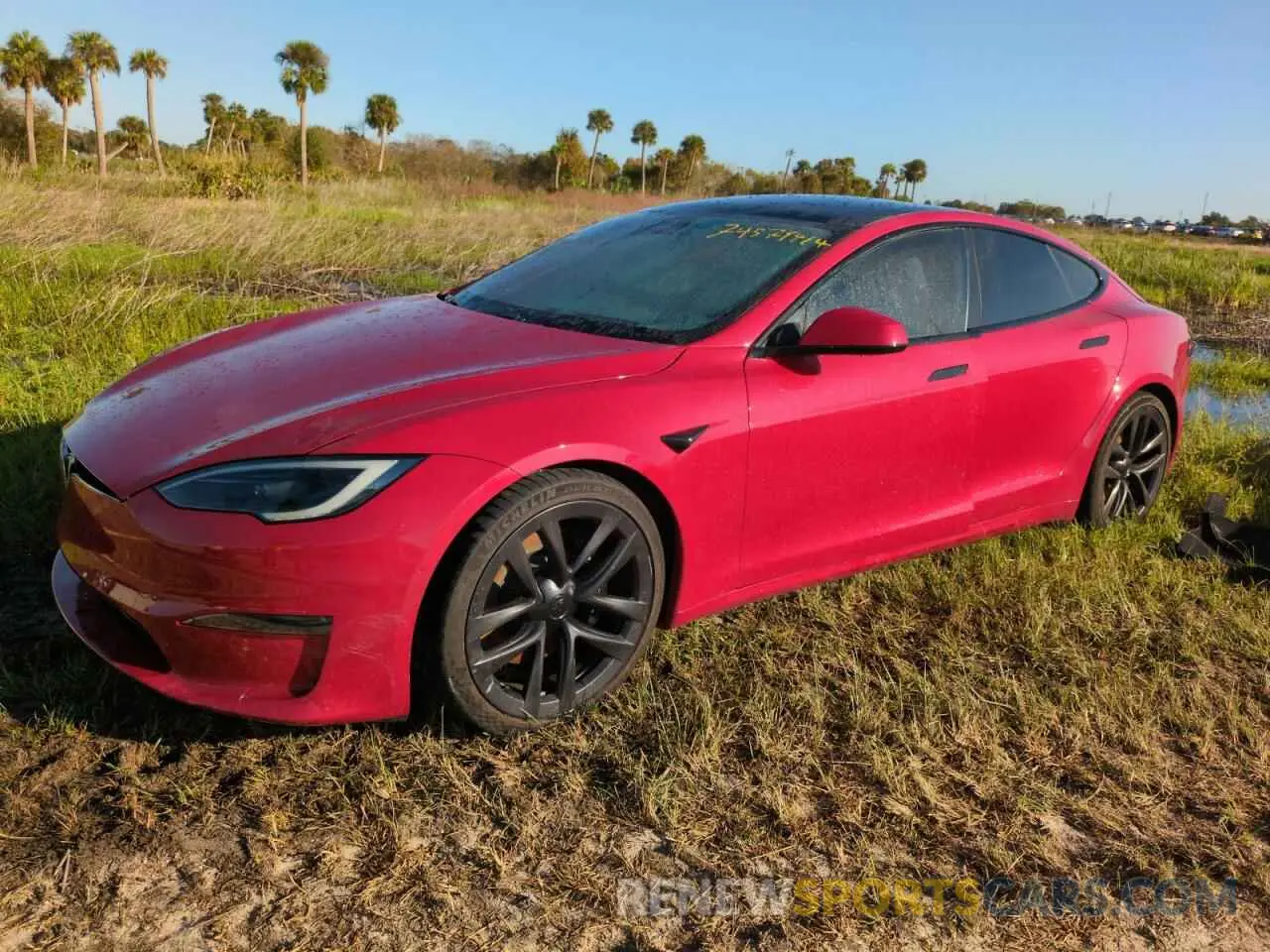 1 Photograph of a damaged car 5YJSA1E58NF488560 TESLA MODEL S 2022