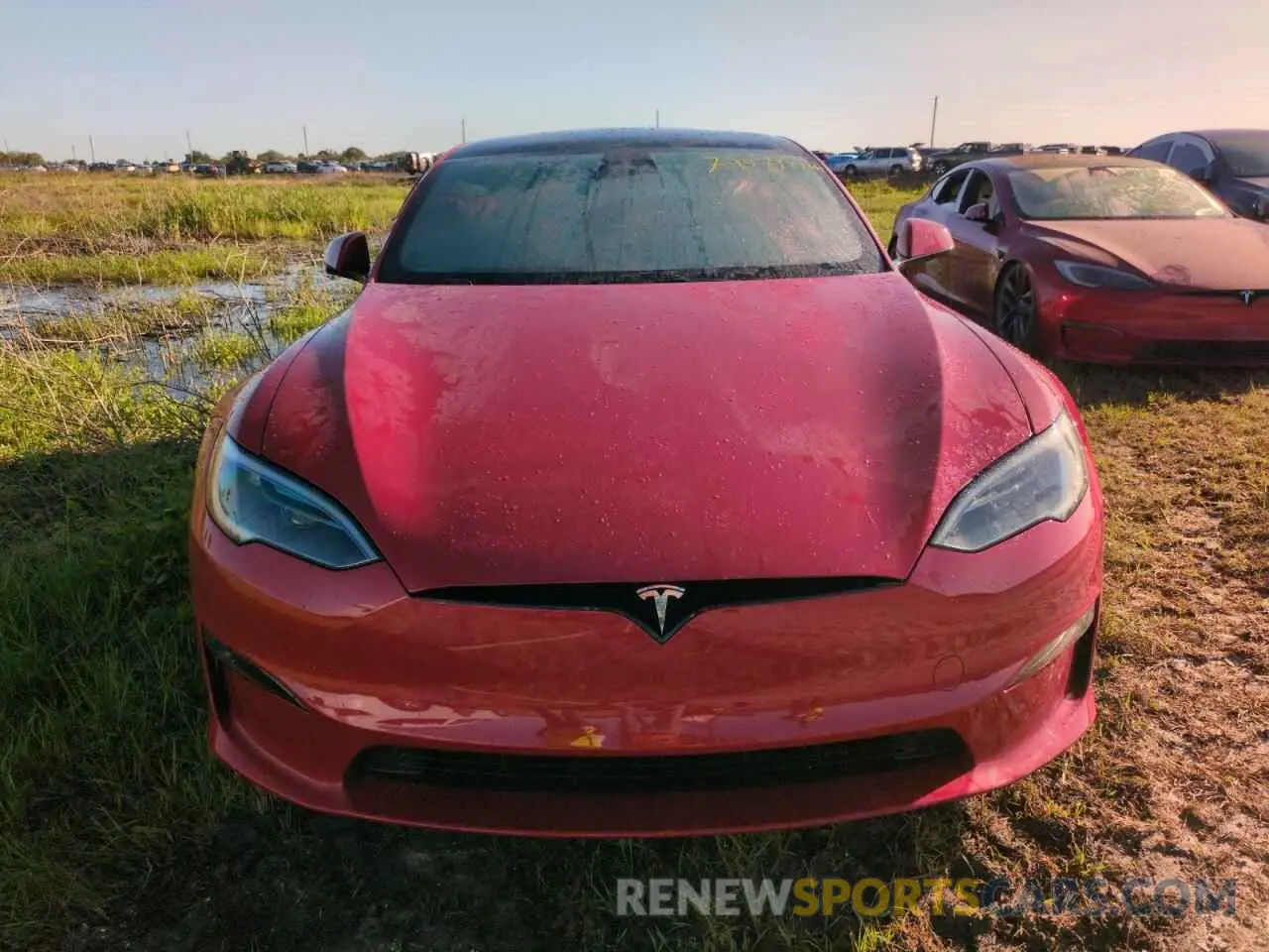 5 Photograph of a damaged car 5YJSA1E58NF488560 TESLA MODEL S 2022