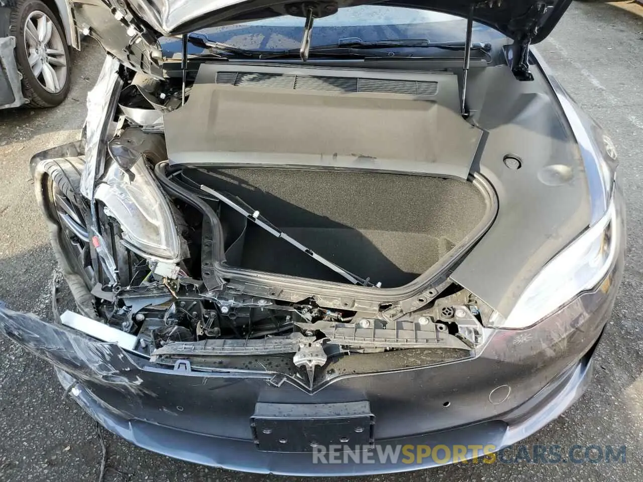 7 Photograph of a damaged car 5YJSA1E59NF464994 TESLA MODEL S 2022