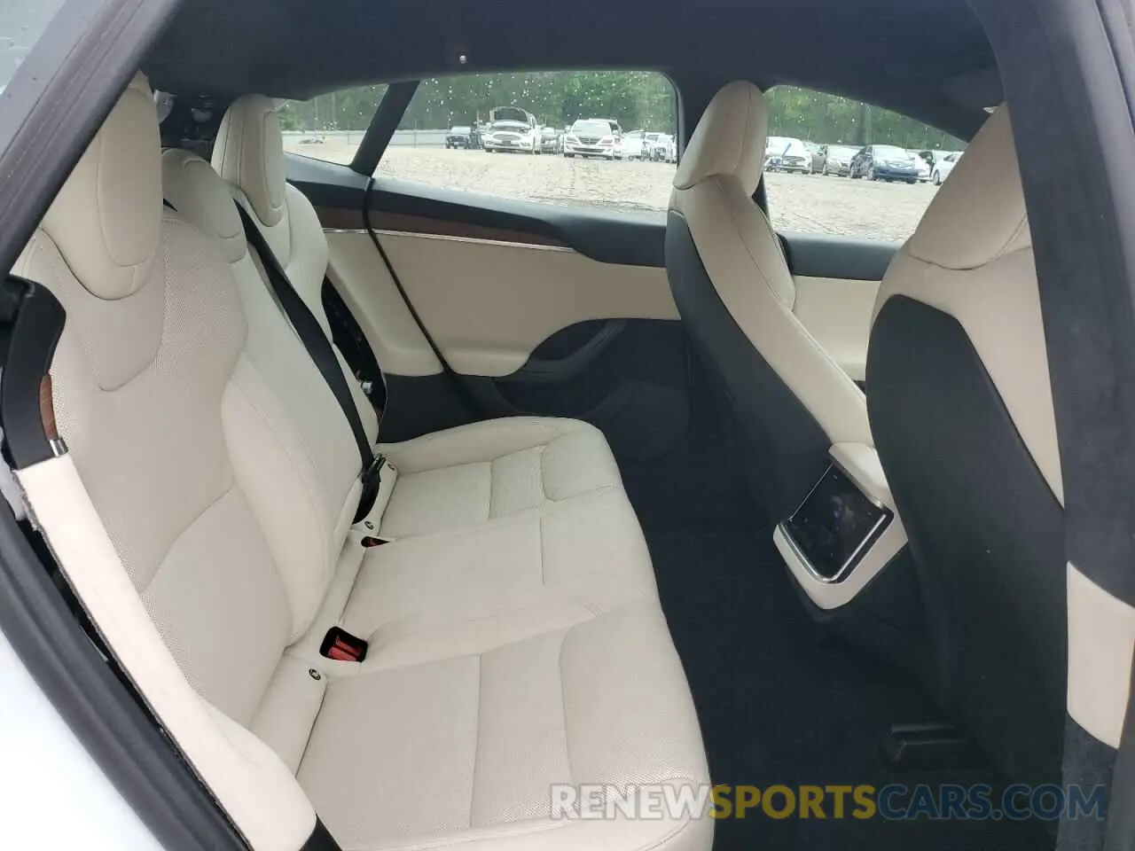 10 Фотография поврежденного автомобиля 5YJSA1E59NF488969 TESLA MODEL S 2022