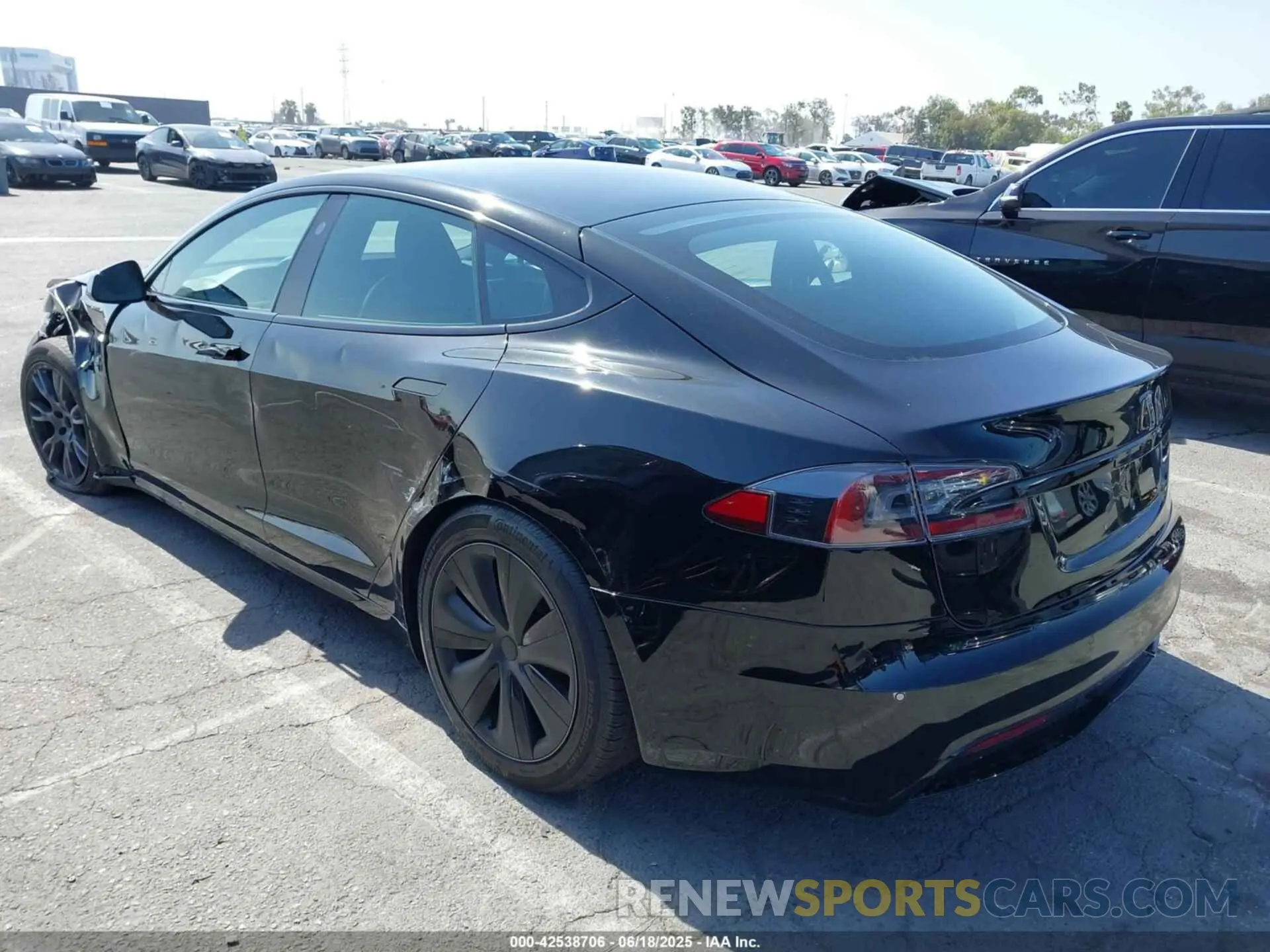 3 Фотография поврежденного автомобиля 5YJSA1E5XNF467435 TESLA MODEL S 2022