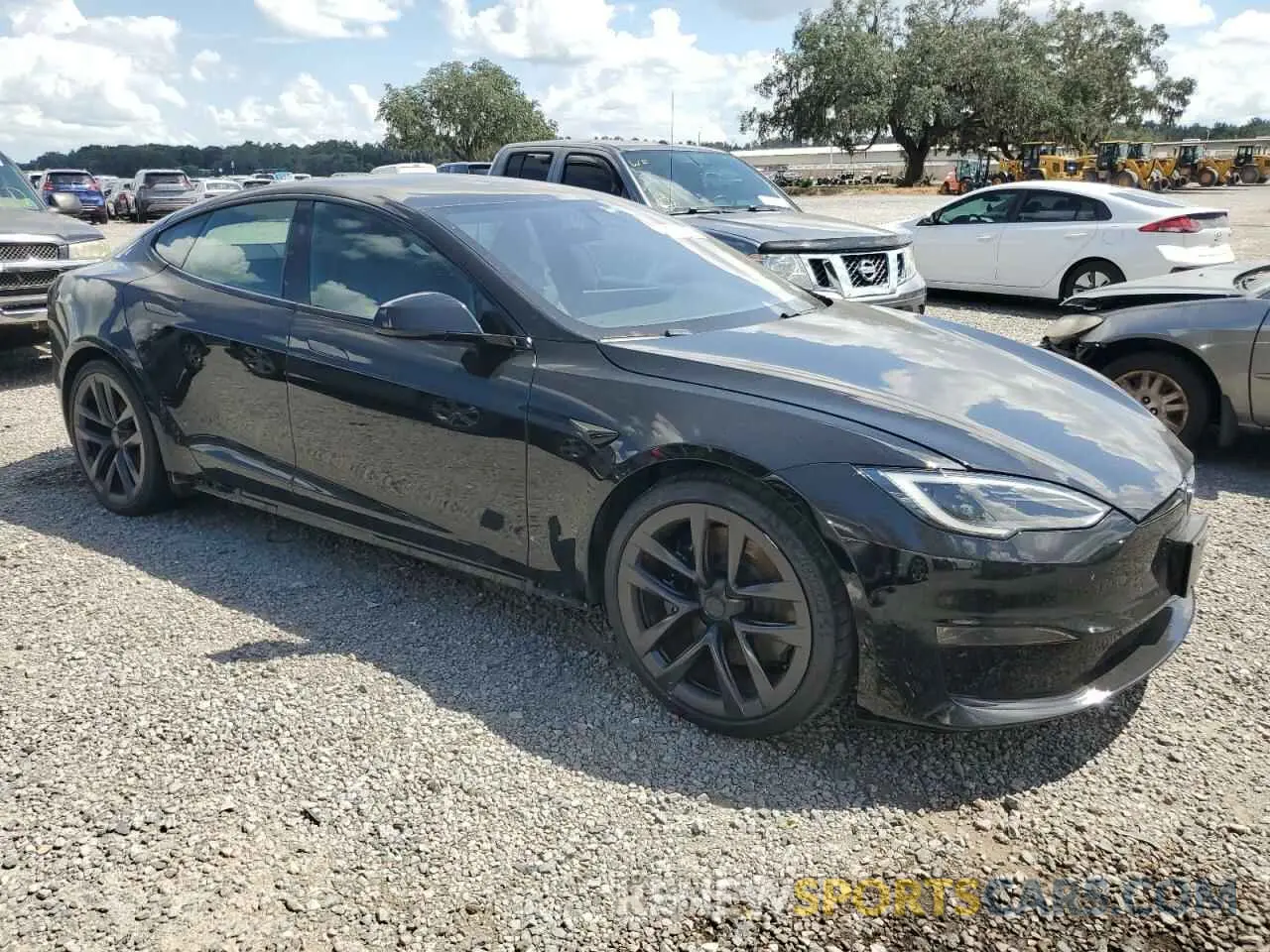 4 Photograph of a damaged car 5YJSA1E5XNF477673 TESLA MODEL S 2022