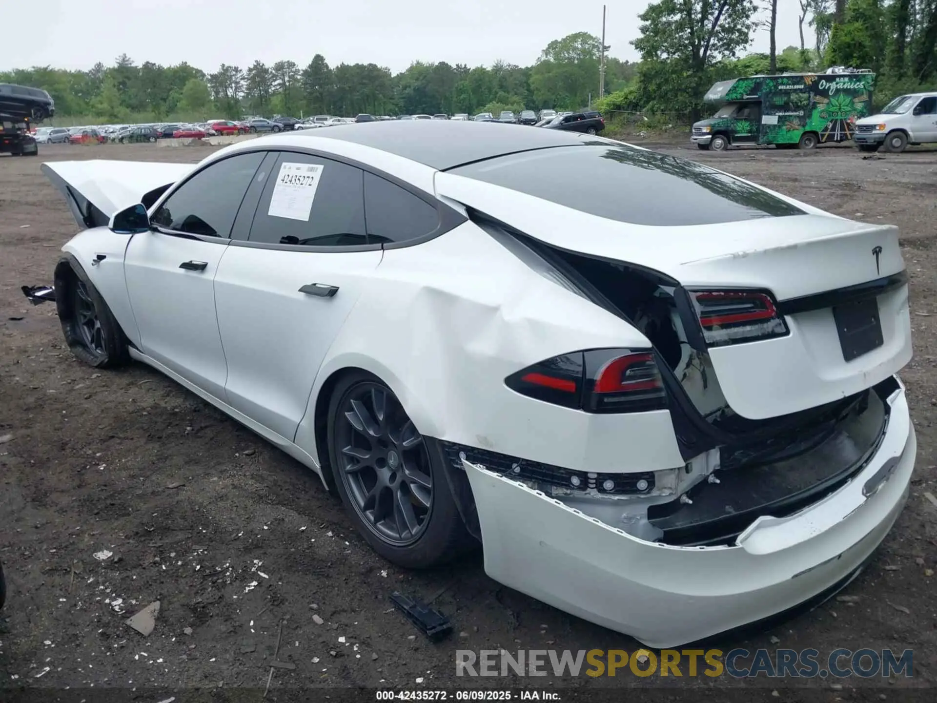 14 Фотография поврежденного автомобиля 5YJSA1E62NF487719 TESLA MODEL S 2022