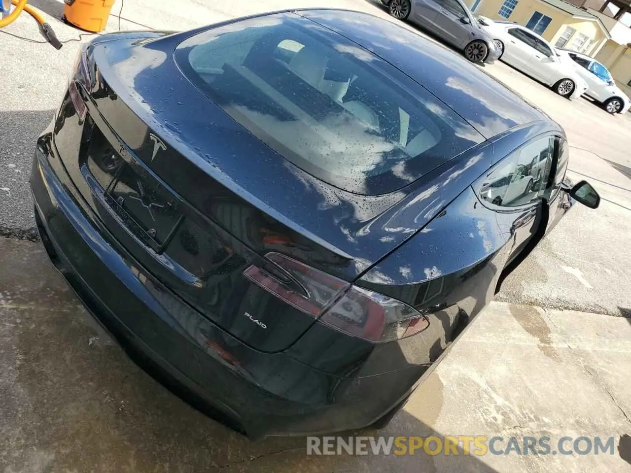 3 Photograph of a damaged car 5YJSA1E64NF461218 TESLA MODEL S 2022