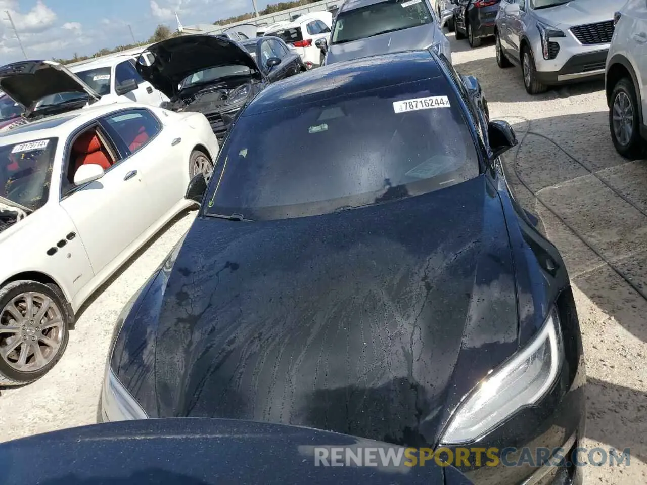 5 Photograph of a damaged car 5YJSA1E65NF458683 TESLA MODEL S 2022