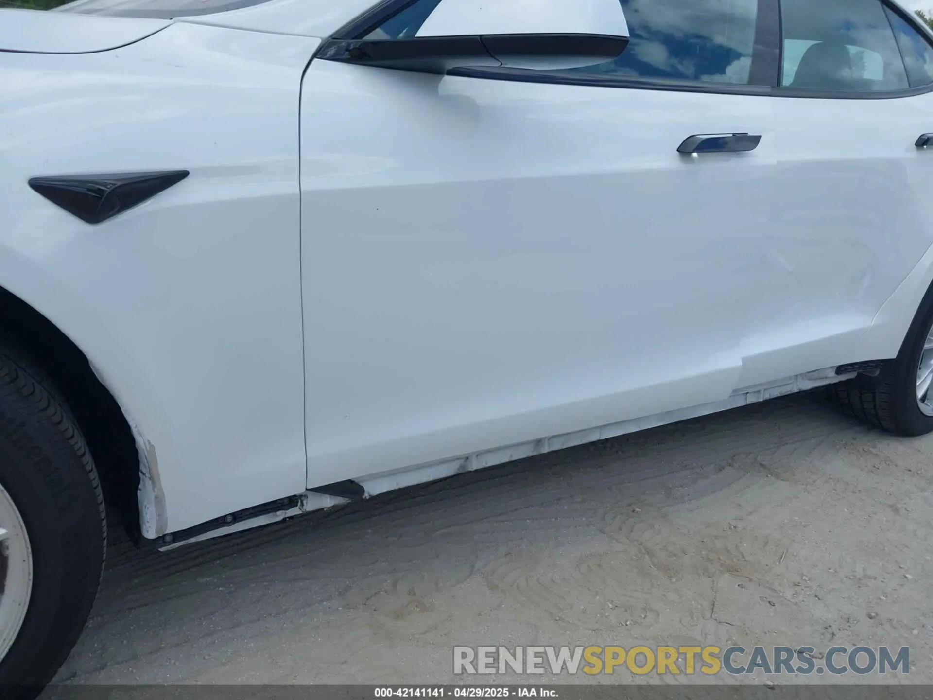 6 Фотография поврежденного автомобиля 5YJSA1E6XNF473888 TESLA MODEL S 2022