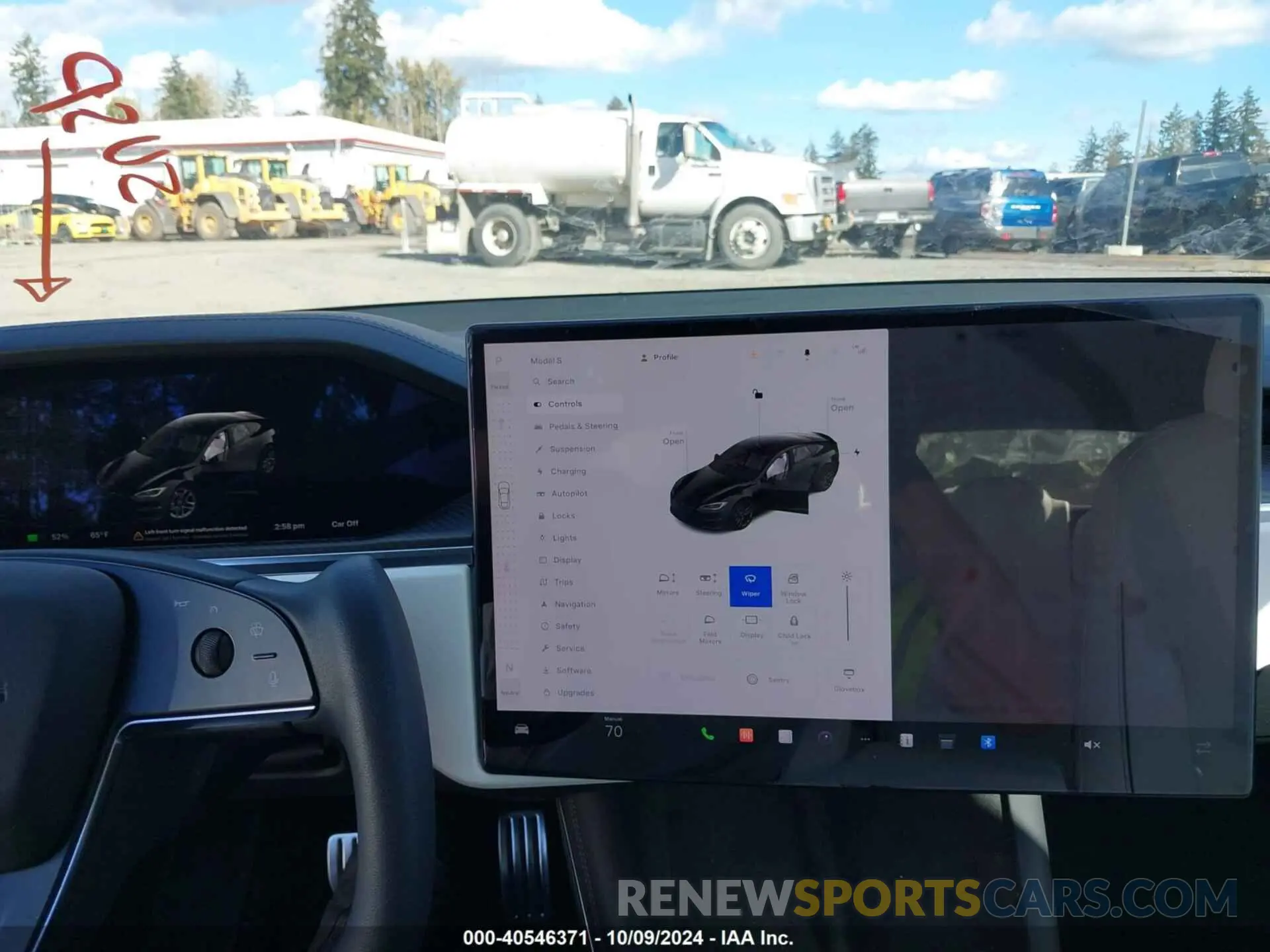 18 Photograph of a damaged car 5YJSA1E6XNF496698 TESLA MODEL S 2022