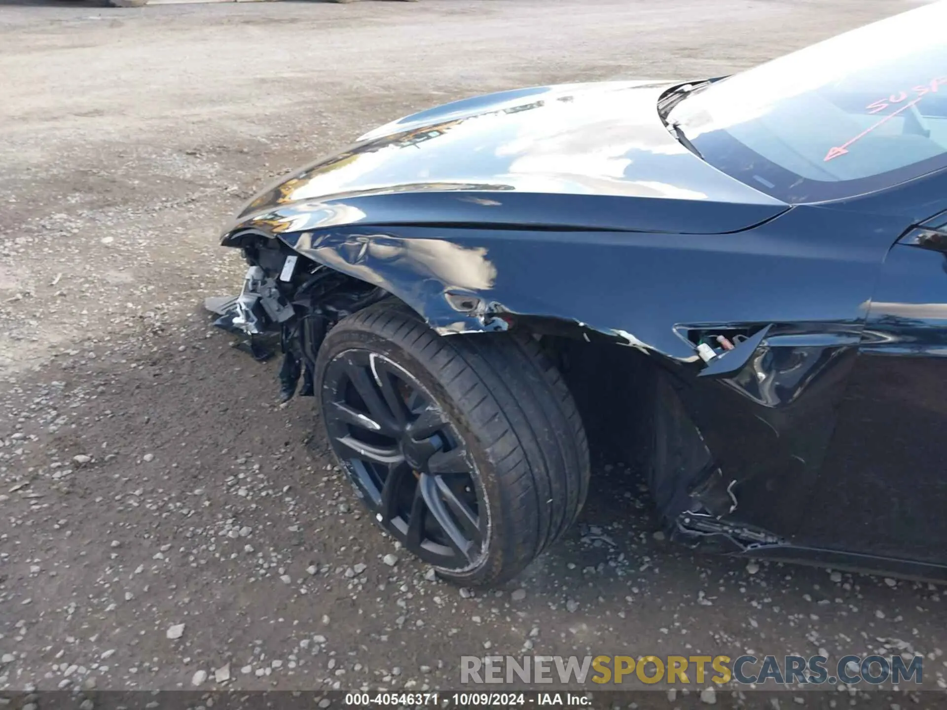 19 Photograph of a damaged car 5YJSA1E6XNF496698 TESLA MODEL S 2022