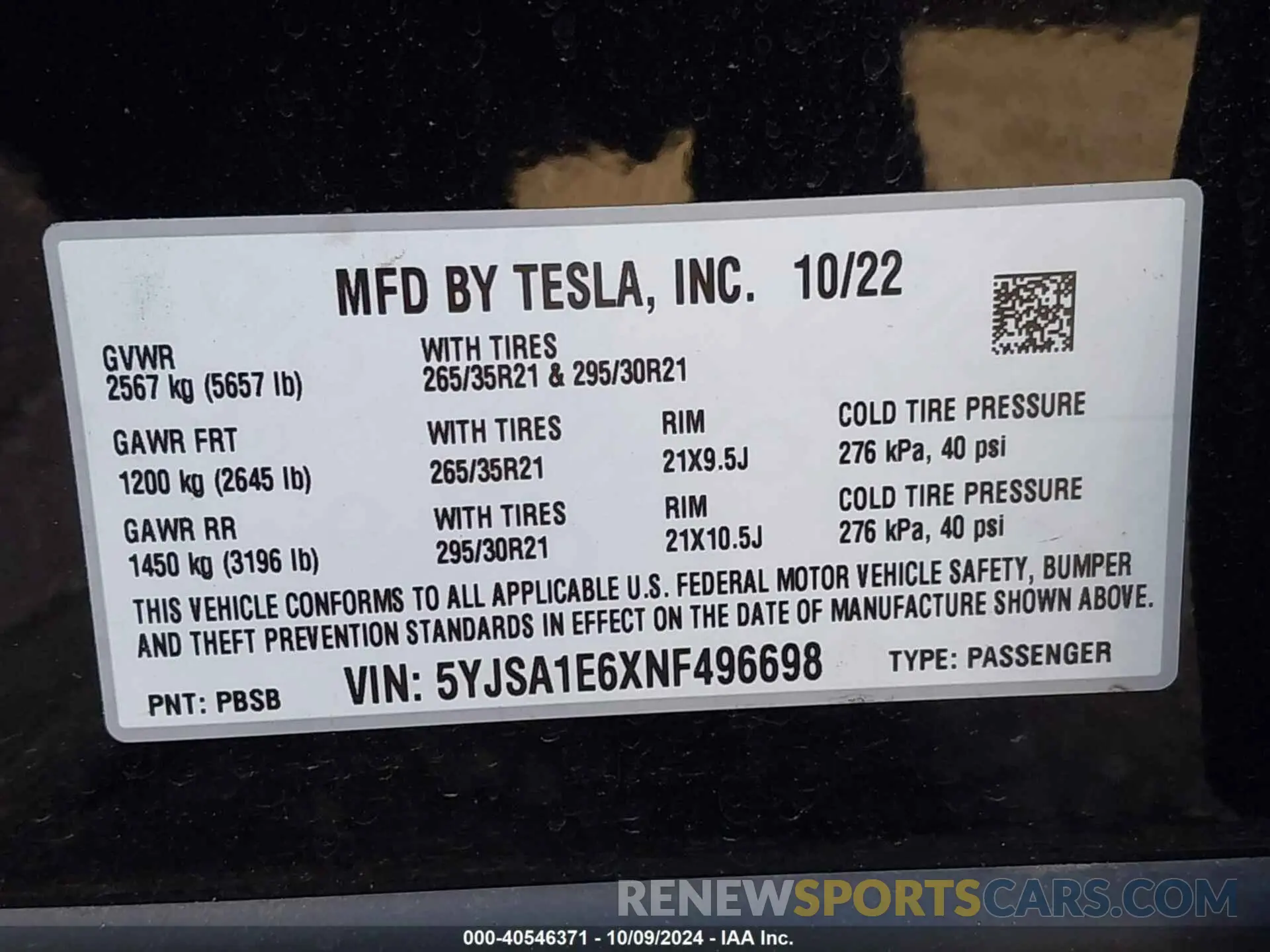 9 Photograph of a damaged car 5YJSA1E6XNF496698 TESLA MODEL S 2022