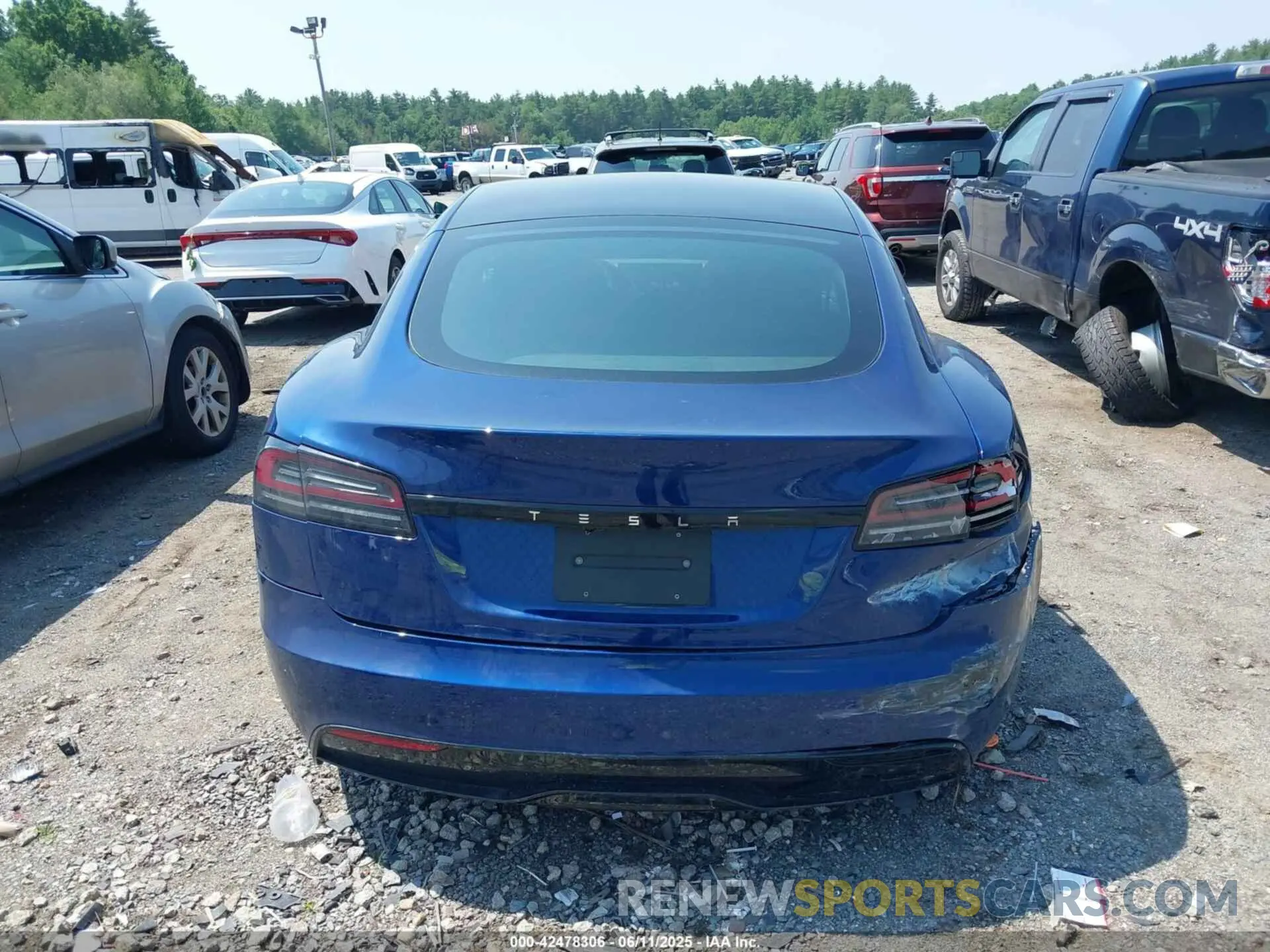 16 Фотография поврежденного автомобиля 5YJSA1E51PF530604 TESLA MODEL S 2023