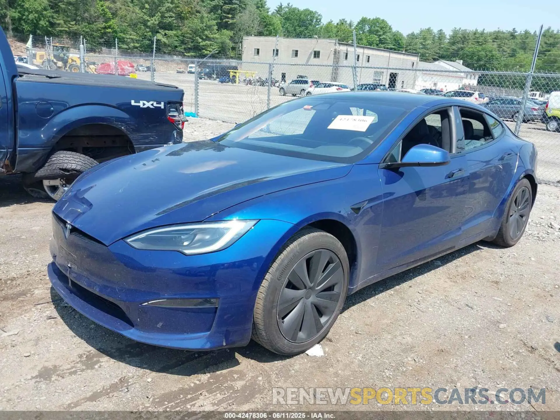 2 Фотография поврежденного автомобиля 5YJSA1E51PF530604 TESLA MODEL S 2023