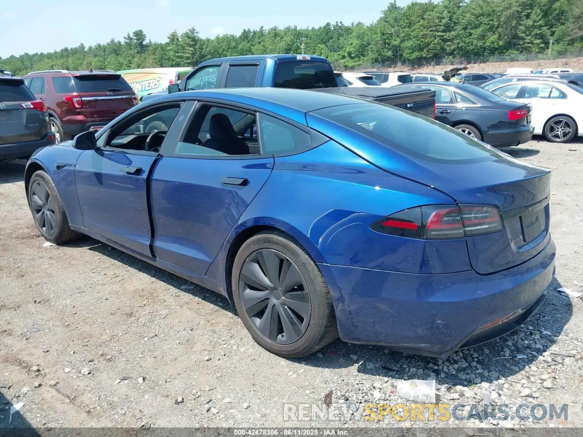 3 Фотография поврежденного автомобиля 5YJSA1E51PF530604 TESLA MODEL S 2023