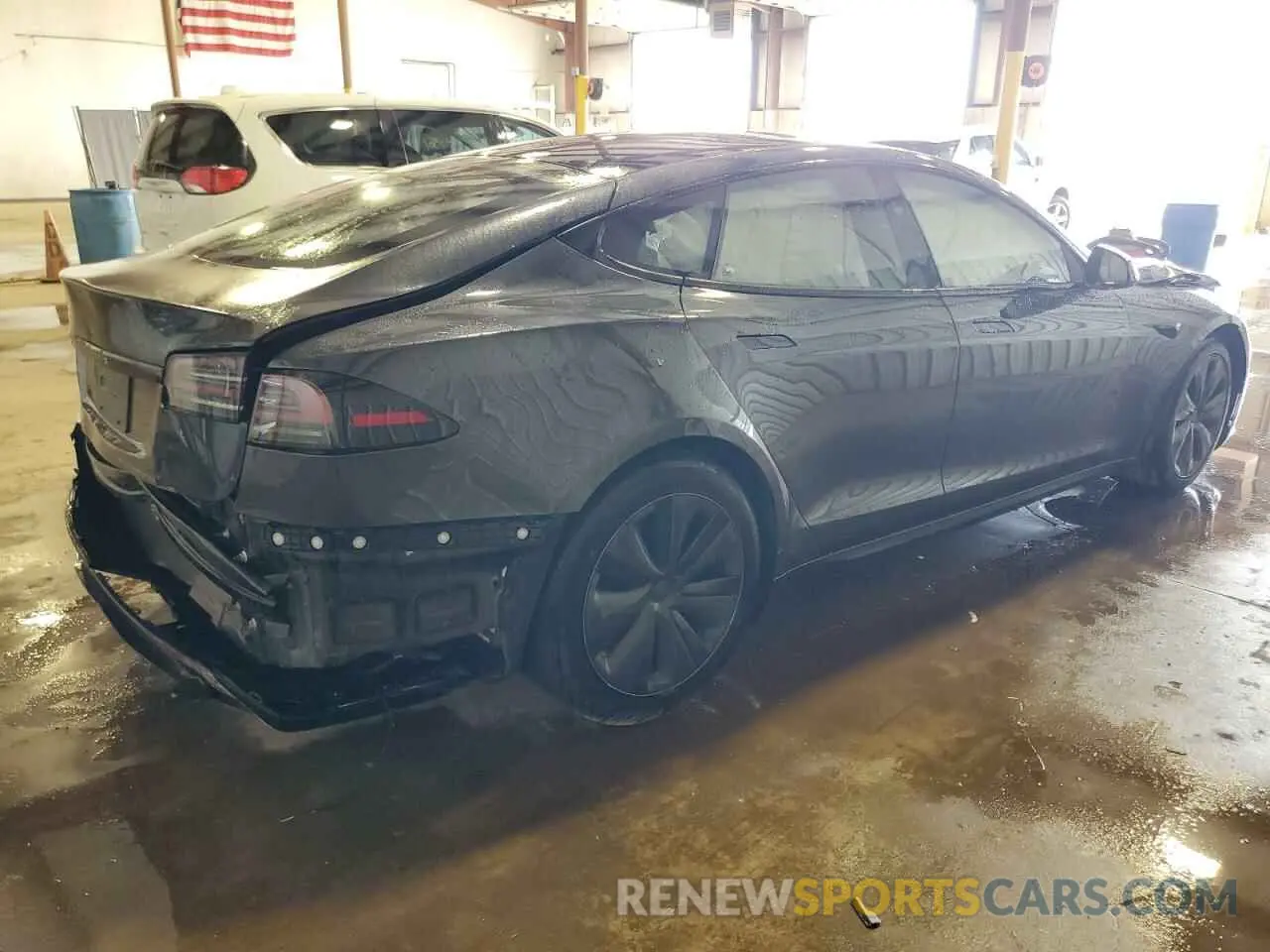 3 Photograph of a damaged car 5YJSA1E52PF527601 TESLA MODEL S 2023