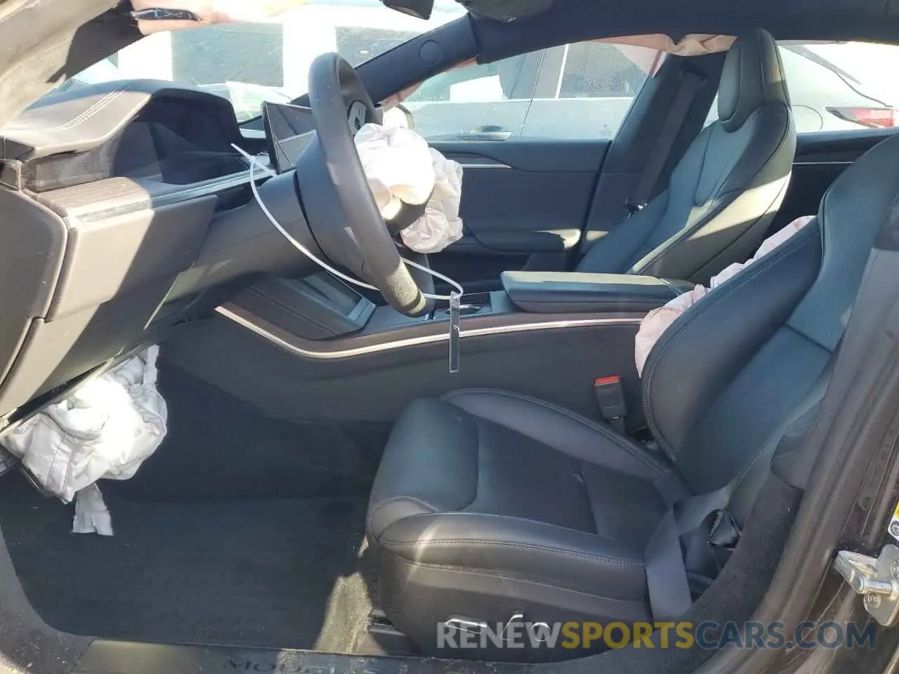 7 Photograph of a damaged car 5YJSA1E52PF527601 TESLA MODEL S 2023