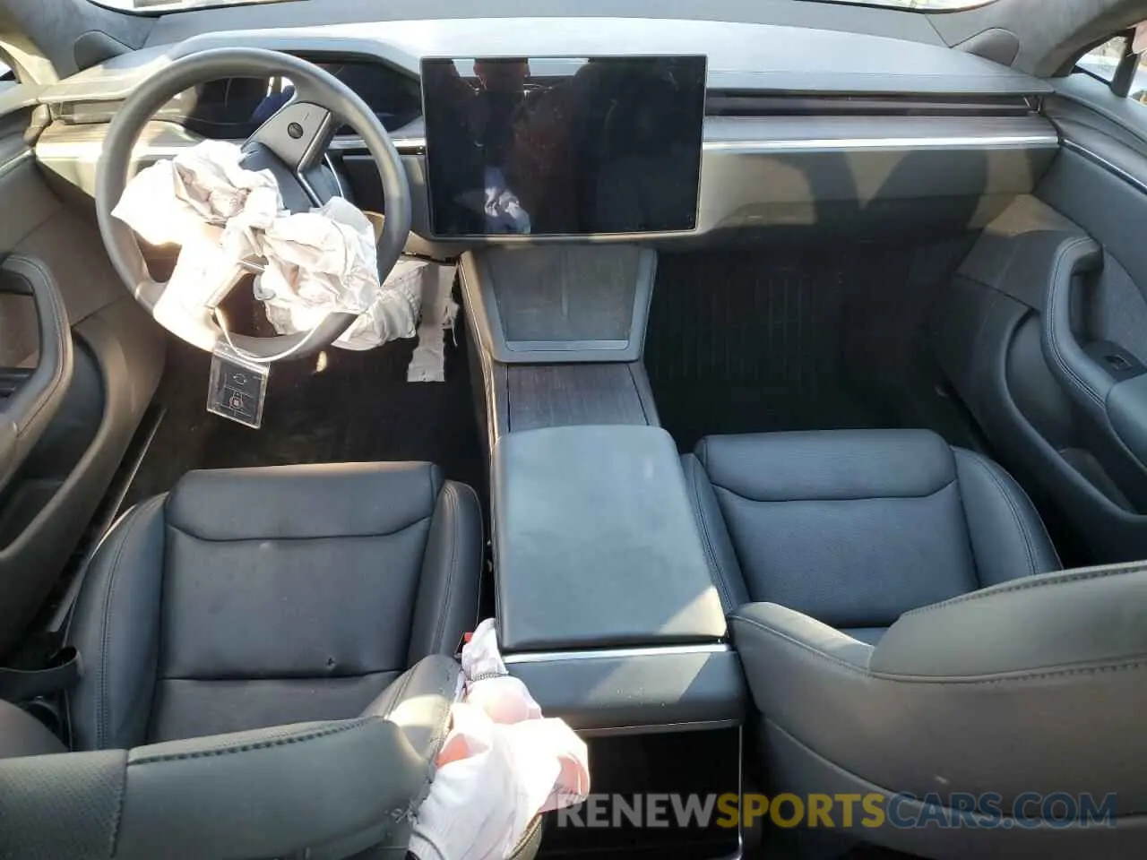 8 Photograph of a damaged car 5YJSA1E52PF527601 TESLA MODEL S 2023