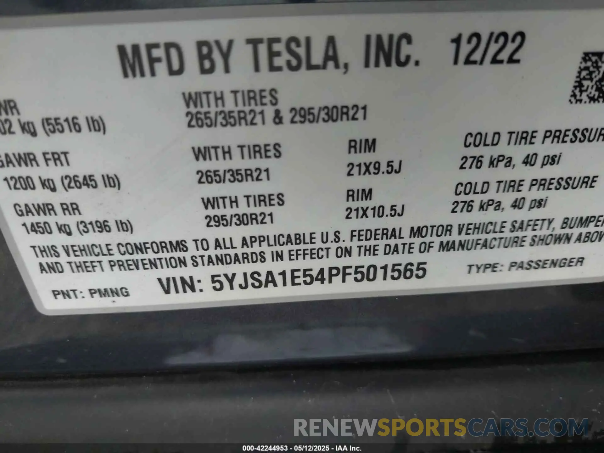 9 Photograph of a damaged car 5YJSA1E54PF501565 TESLA MODEL S 2023