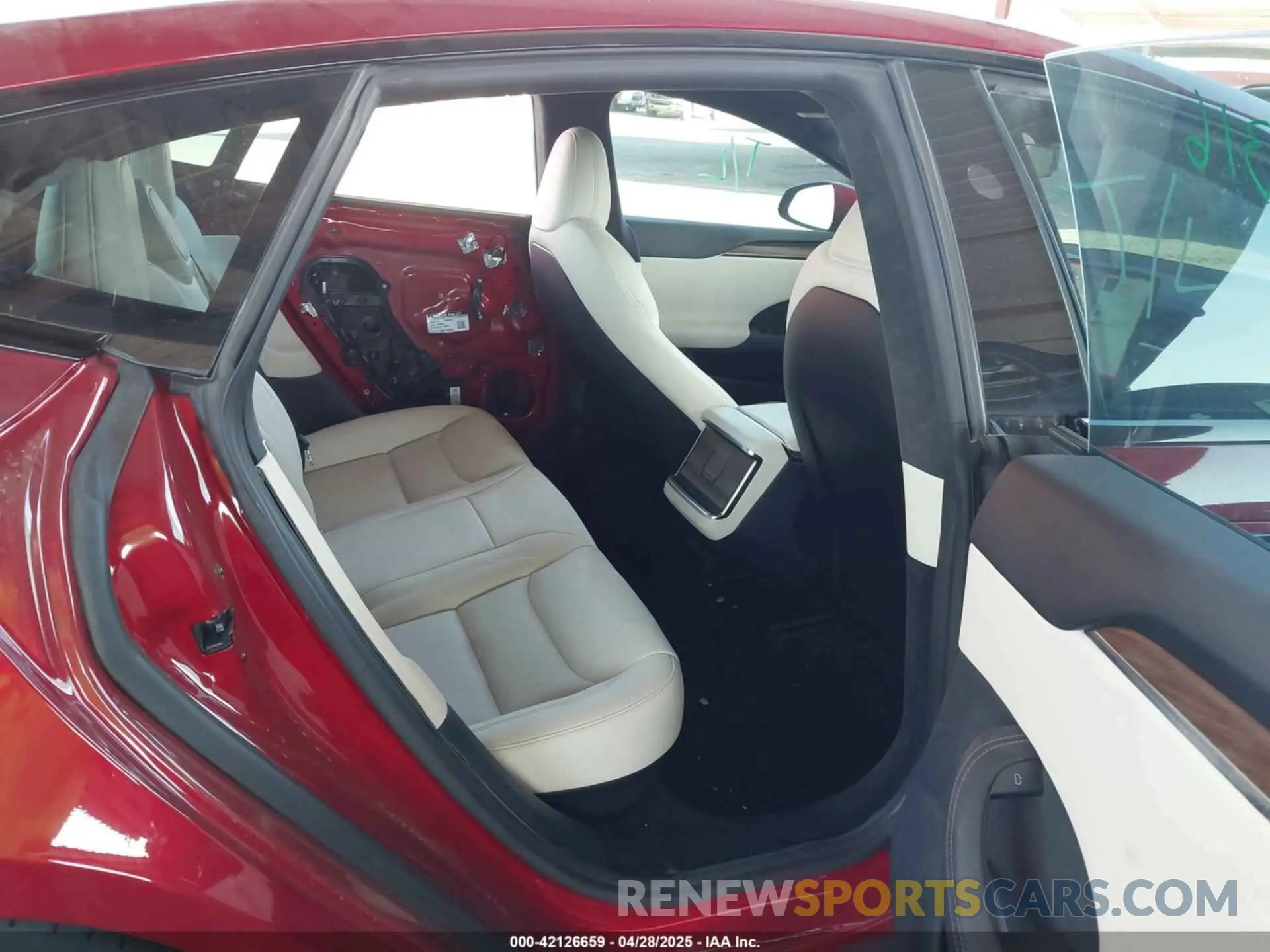 8 Фотография поврежденного автомобиля 5YJSA1E55PF513708 TESLA MODEL S 2023
