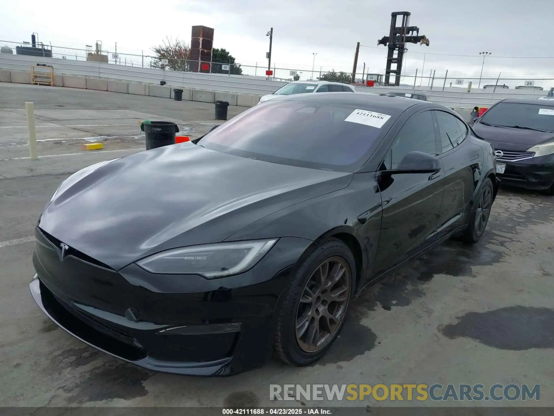 2 Photograph of a damaged car 5YJSA1E55PF517922 TESLA MODEL S 2023