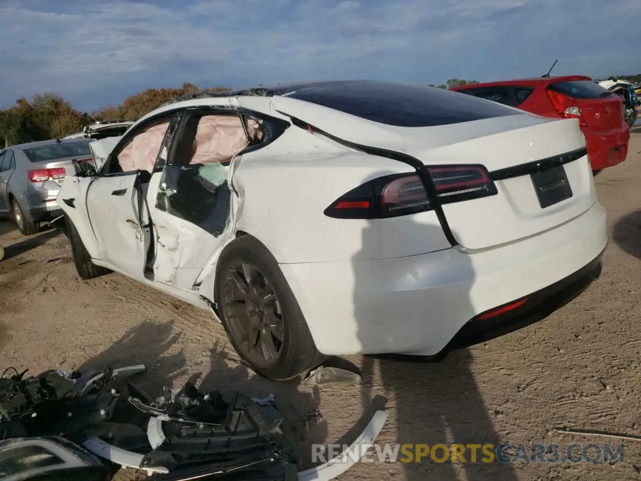 2 Фотография поврежденного автомобиля 5YJSA1E55PF518858 TESLA MODEL S 2023