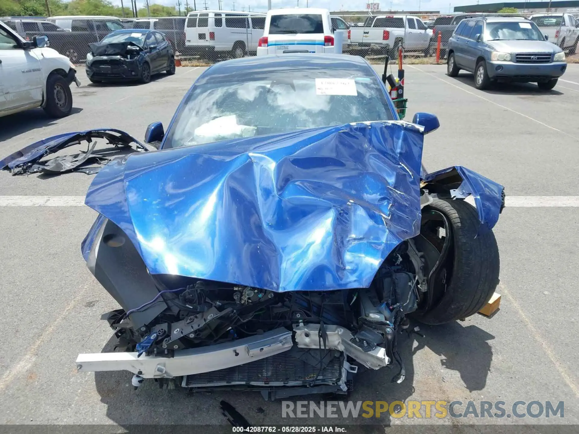 11 Photograph of a damaged car 5YJSA1E56PF500871 TESLA MODEL S 2023