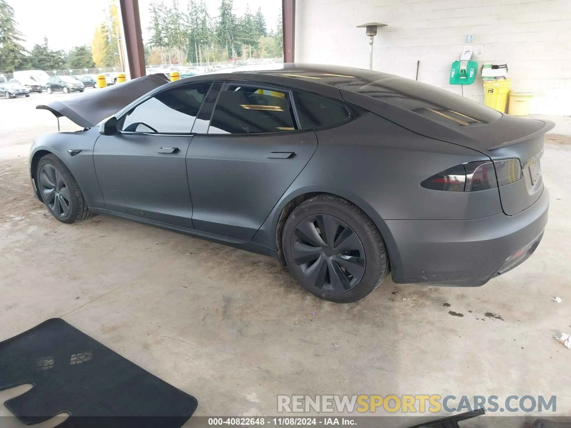 3 Photograph of a damaged car 5YJSA1E56PF530498 TESLA MODEL S 2023