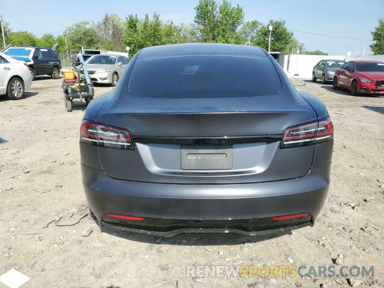 6 Photograph of a damaged car 5YJSA1E58PF526873 TESLA MODEL S 2023