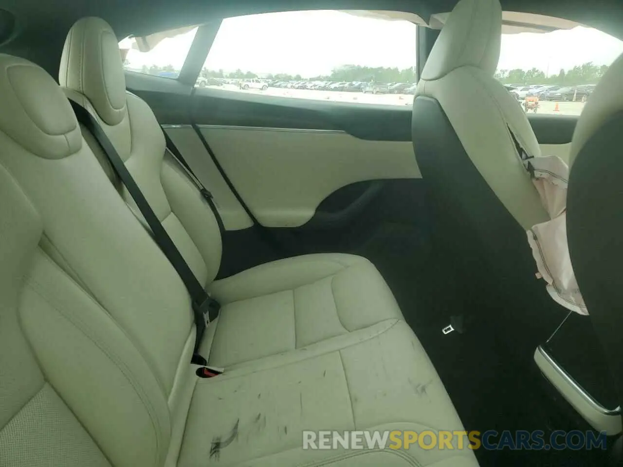 10 Photograph of a damaged car 5YJSA1E58PF531166 TESLA MODEL S 2023